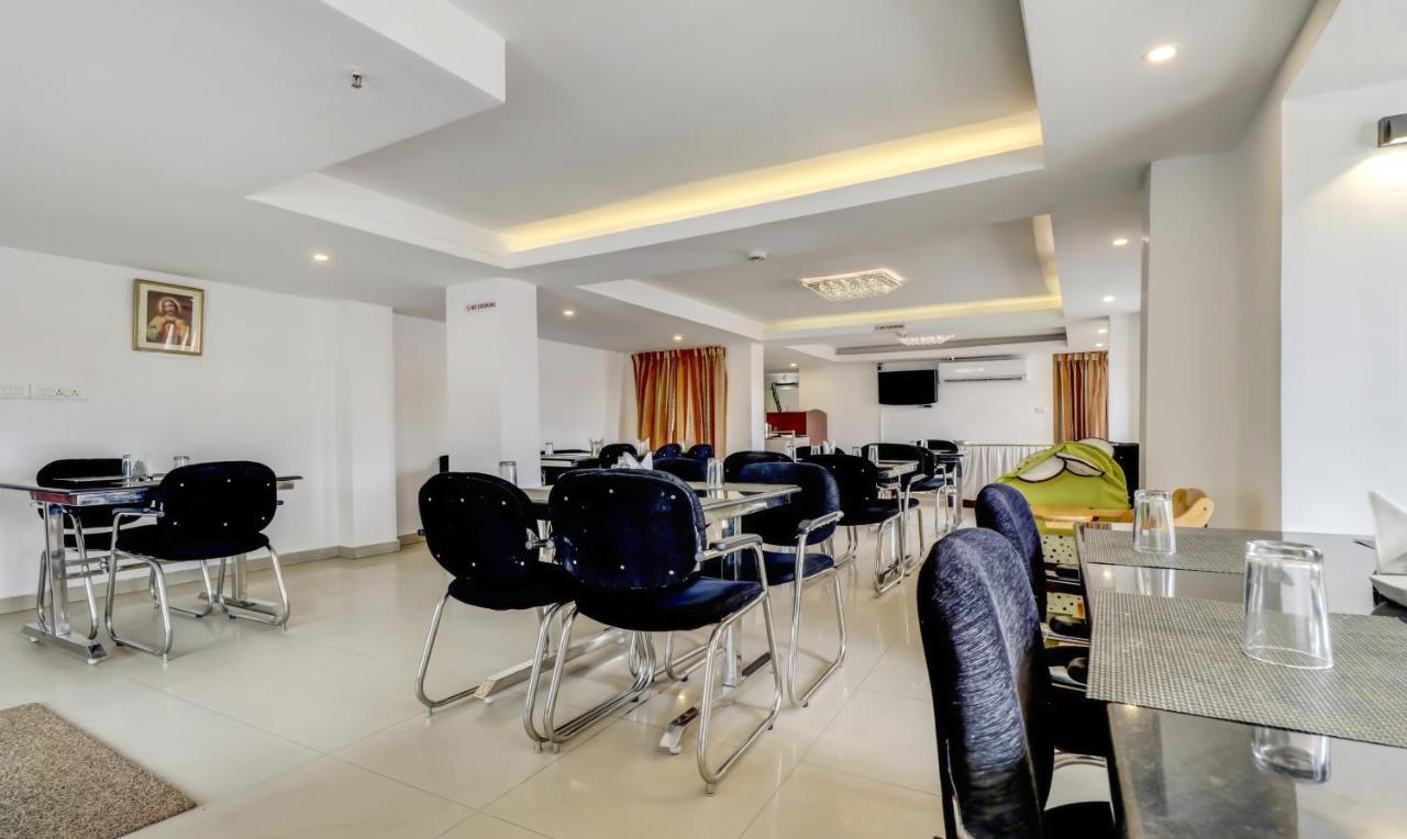 Hotel Luciya Kochi Exterior photo